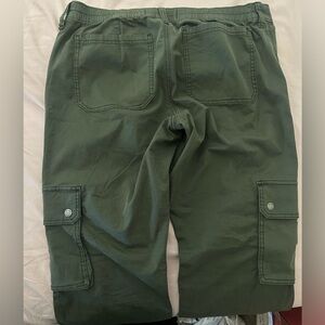 Women’s hollister cargo wide leg pants